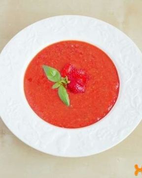 Холодный клубничный Гаспачо