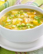 Гороховый суп с картофелем на курином бульоне