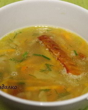 Гороховый суп с копчеными крылышками