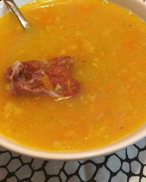 Уютный гороховый суп