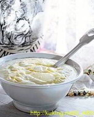 Холодный йогуртовый суп с огурцом