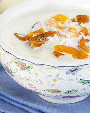 Холодный сливочный суп с рисом и курагой