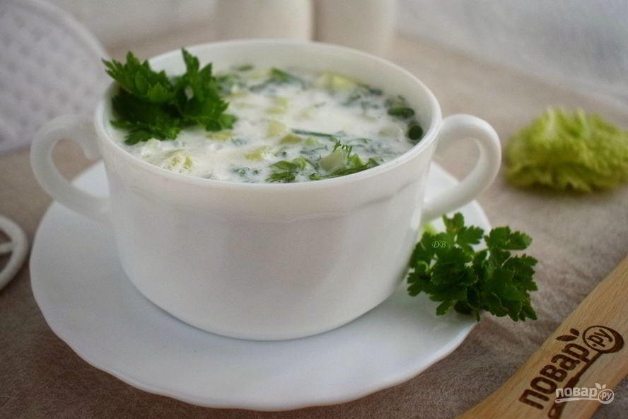 Рецепт холодного супа из кефира с огурцами и зеленью