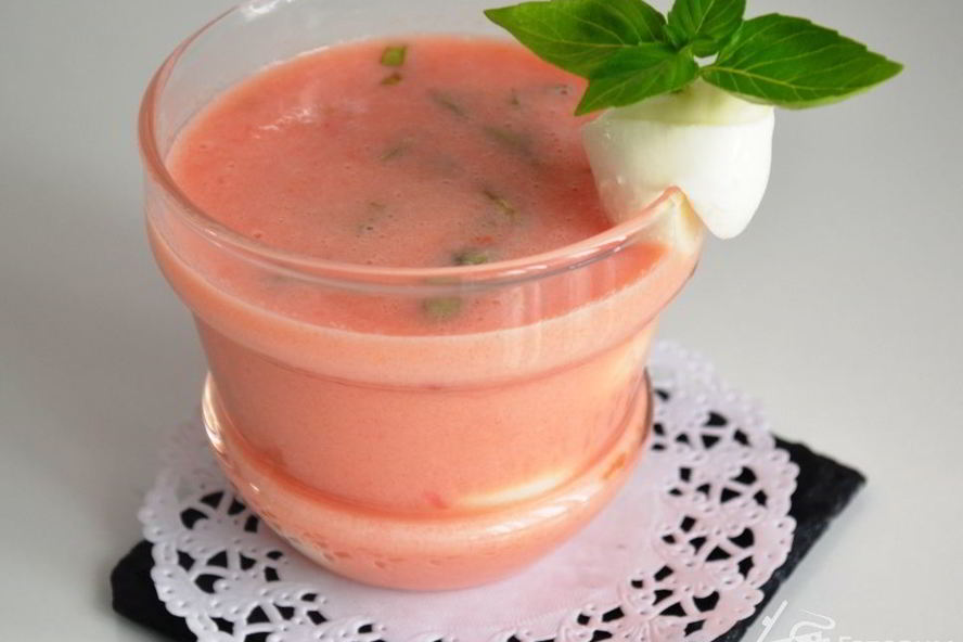 Рецепт холодного супа капрезе