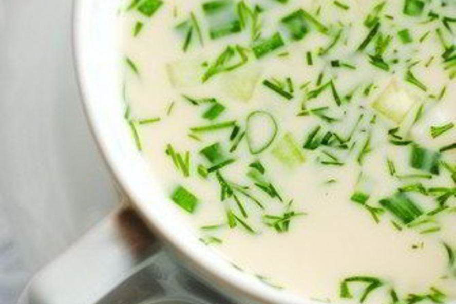 Рецепт южно-африканского холодного йогуртового супа с огурцами