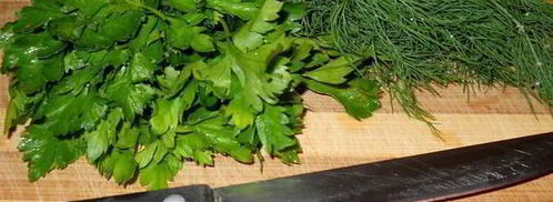 зеленый холодный суп на кефире таратор. Шаг 3