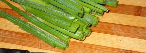 зеленый холодный суп на кефире таратор. Шаг 4