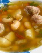 Мексиканский фасолевый суп с фрикадельками