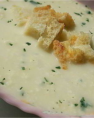 Альпийский молочный суп с сыром