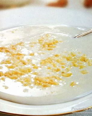 Молочный суп с миндалем