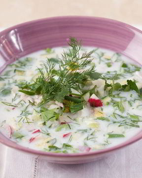 Окрошка на кефире с курицей