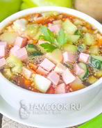 Окрошка на квасе с колбасой и болгарским перцем