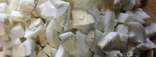 окрошка с куриной грудкой и помидорами. Шаг 6