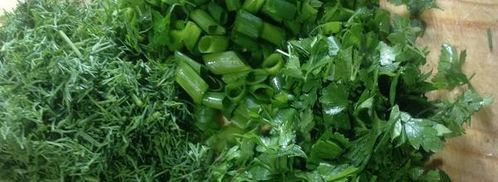 окрошка с куриной грудкой и помидорами. Шаг 7