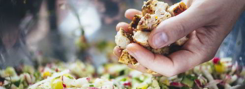 окрошка с куриной грудкой на кефире. Шаг 12