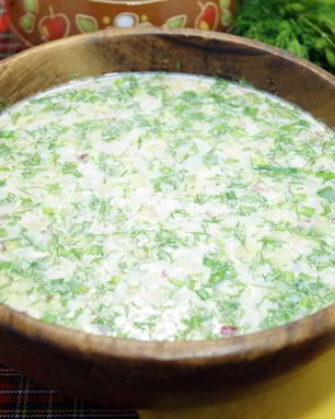 Окрошка с курицей на квасе