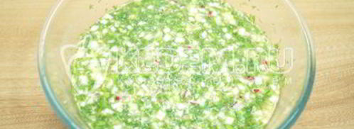 окрошка с курицей на квасе. Шаг 9