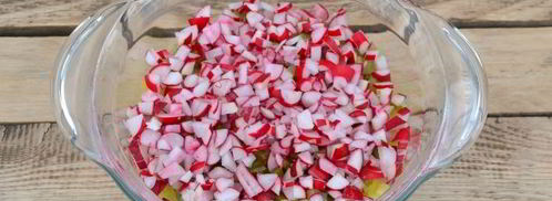 окрошка с солеными огурцами. Шаг 9