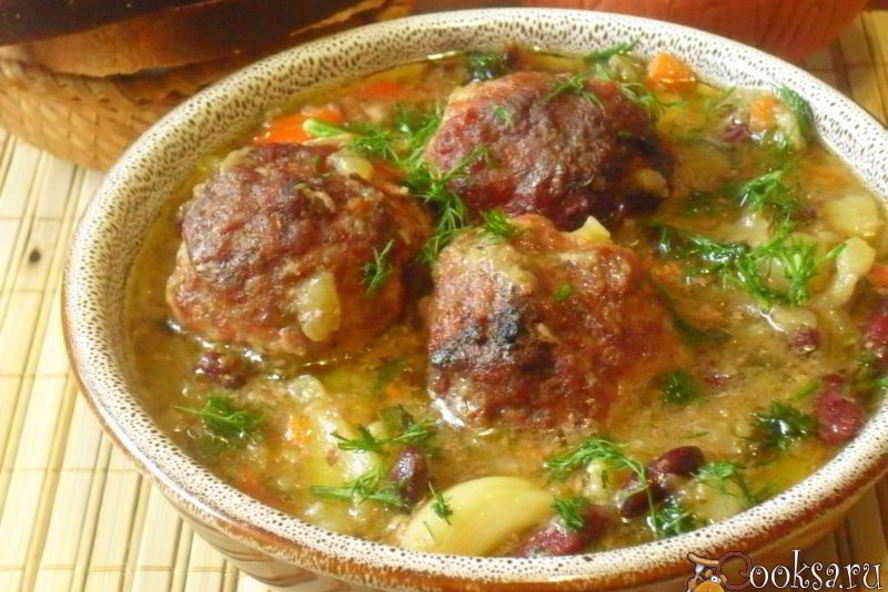 Рецепт запеченного овощной суп с мясными фрикаделями
