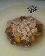 Фасолевая похлебка с говядиной, опятами и тыквой