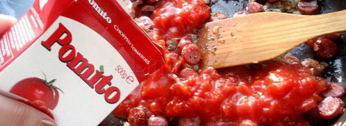 томатная похлебка с копчеными колбасками и фасолью. Шаг 6