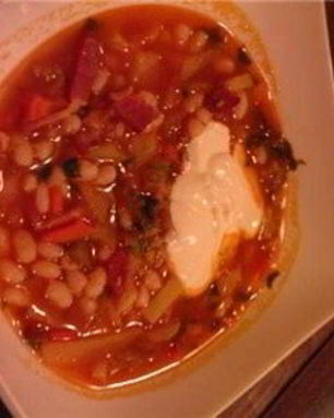 Рассольник с фасолью и беконом