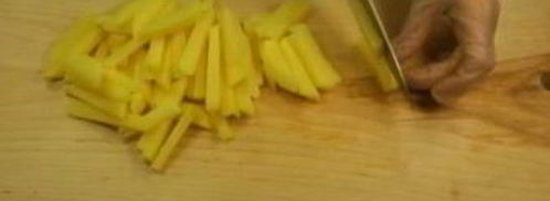 суп рассольник классический с перловкой. Шаг 3