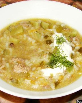 Суп Рассольник с рисом солеными огурцами и курицей