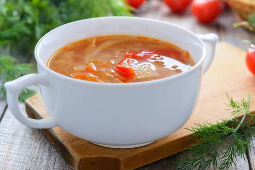 Рецепт щей из молодой капусты с помидорами