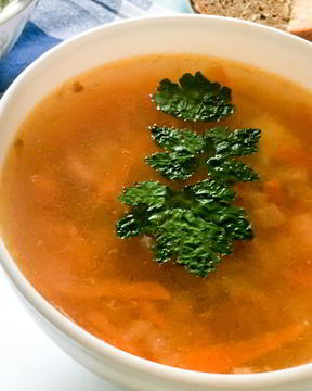 Щи из свежей капусты с индейкой