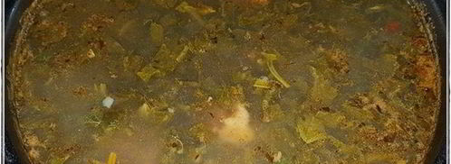 щи с крапивой, щавелем и говяжьими ребрышками. Шаг 18