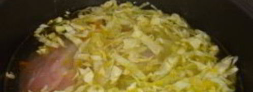 щи с курицей в мультиварке. Шаг 5