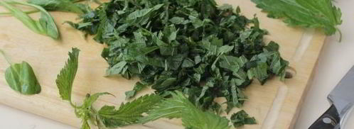 зеленые щи с крапивой и щавелем. Шаг 7