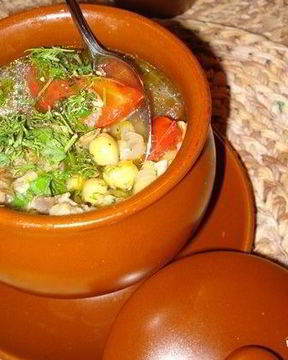 Шурпа в горшочках