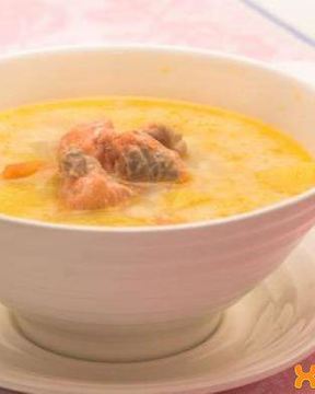 Сливочный суп с лососем