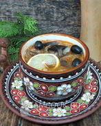 Постная солянка с грибами и капустой