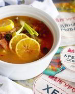 Рыбная солянка с грибами и креветками