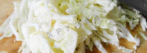 солянка из капусты с сосисками и помидор в мультиварке. Шаг 7