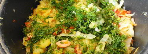 солянка из капусты с сосисками и помидор в мультиварке. Шаг 9