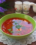 Солянка с курицей и колбасой