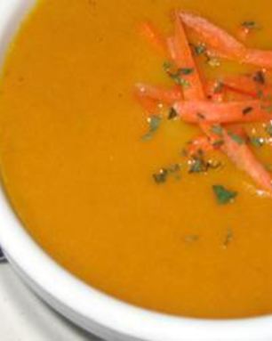 Морковный суп-пюре с кинзой
