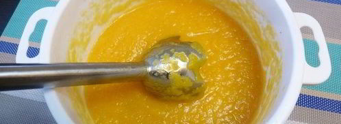 тыквенный суп-пюре с чесноком и розмарином. Шаг 3