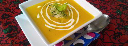 тыквенный суп-пюре солнышко на блюде. Шаг 7