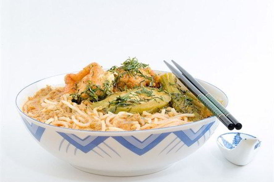 Рецепт супа с рисовой лапшой и жареным тофу