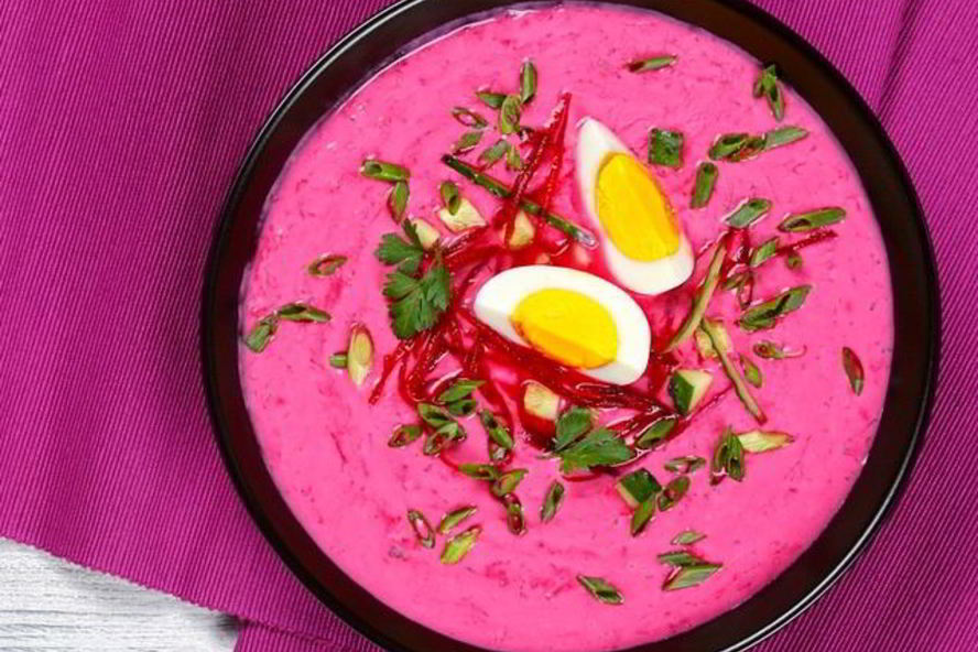 Рецепт свекольника на кефире с редисом и салатом