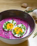 Свекольник на кефире с ветчиной, редисом и горчицей