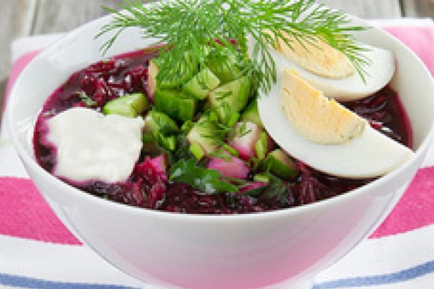 Рецепт свекольника с крапивой, огурцом и картофелем