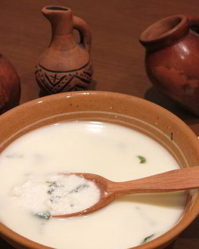 Грузинский сырный суп Гадазелили