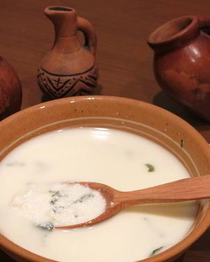 Грузинский сырный суп Гадазелили