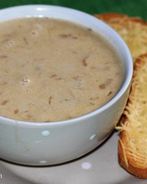 Луково-сырный суп с гренками